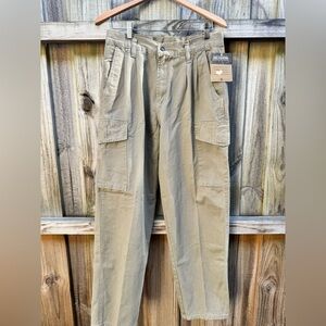 NWT! Vintage Men's Tan Cargo Pants